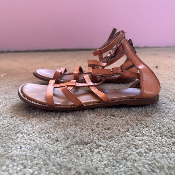 brown, strappy sandal, size 6, old navy - Picture 3 of 5